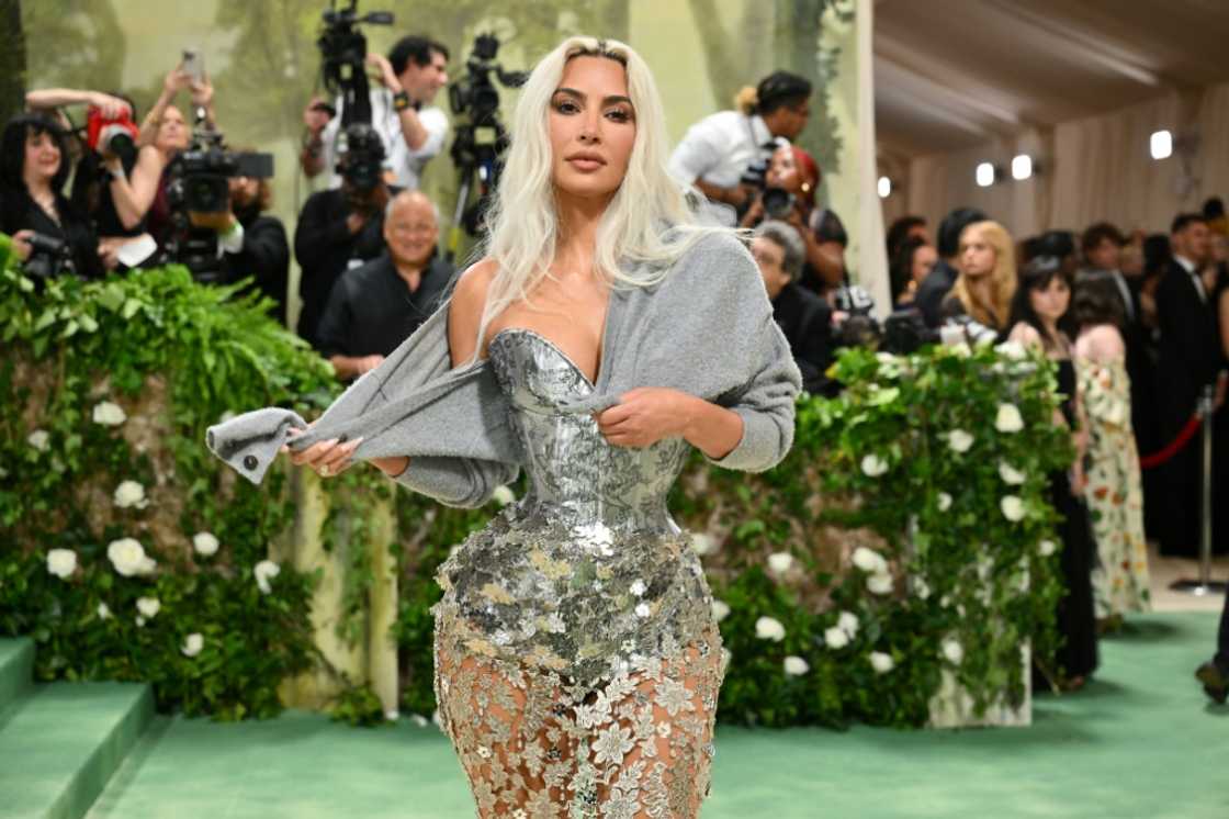 Reality star Kim Kardashian has lost hundreds of thousands of Instagram followers in recent days, according to analytics site Social Blade Reality star Kim Kardashian has lost hundreds of thousands of Instagram followers in recent days, according to analytics site Social Blade