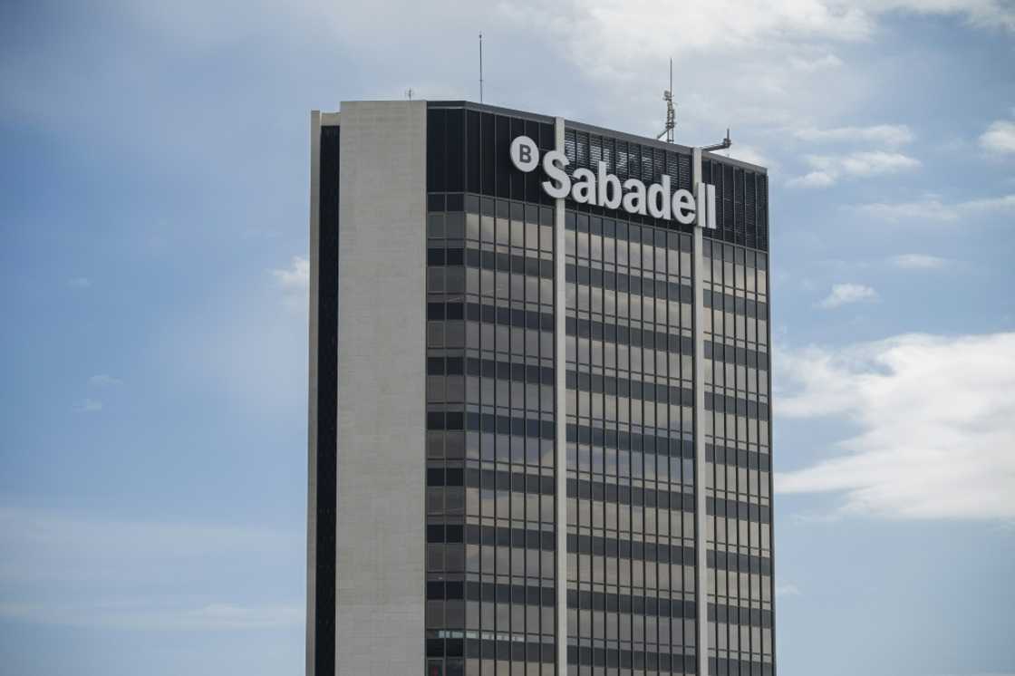 Sabadell has a dispersed ownership structure, making the outcome of the takeover bid uncertain Sabadell has a dispersed ownership structure, making the outcome of the takeover bid uncertain