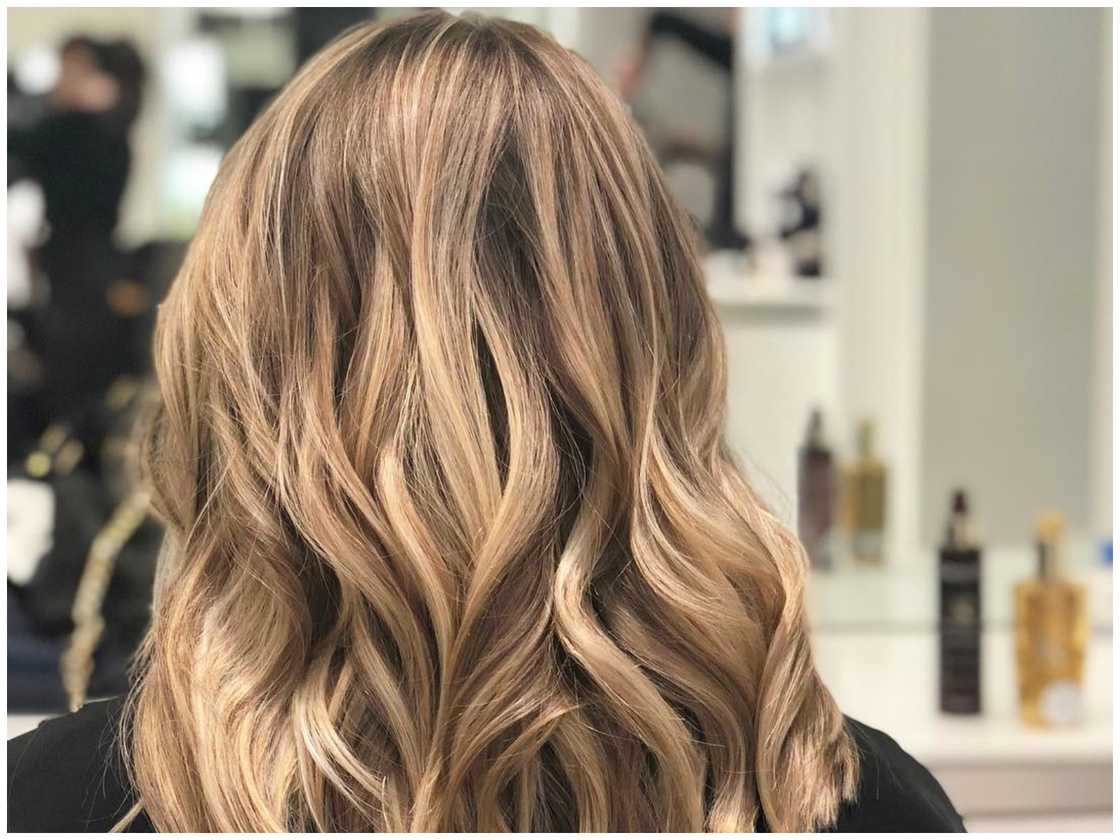 Beach waves hairstyles