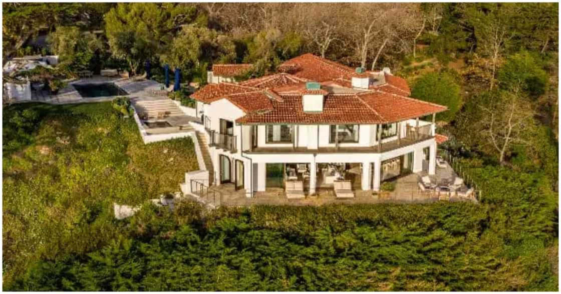 Kim Kardashian's new Malibu home Kim Kardashian's new Malibu home