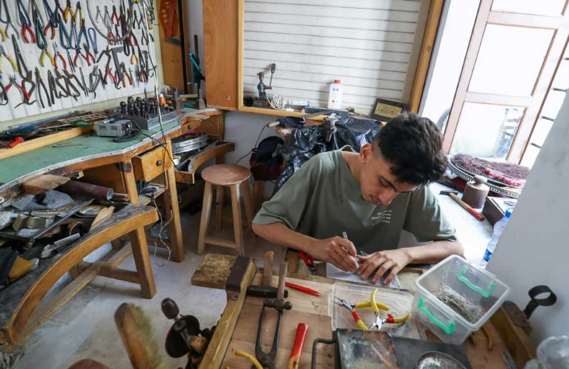 Young Libyans are studying the art Young Libyans are studying the art