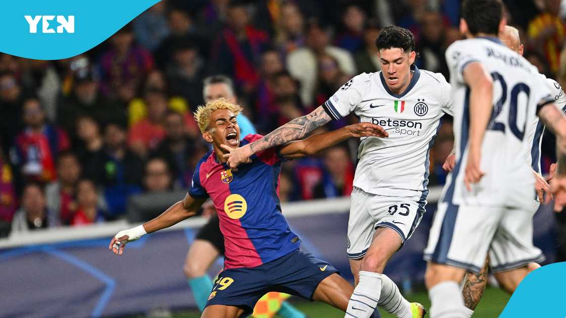 Alessandro Bastoni of FC Internazionale Milano defending against Lamine Yamal in the Barcelona 3 Inter Milan 3 UEFA CL semis 1st leg on April 30, 2025 in Barcelona, Spain Alessandro Bastoni of FC Internazionale Milano defending against Lamine Yamal in the Barcelona 3 Inter Milan 3 UEFA CL semis 1st leg on April 30, 2025 in Barcelona, Spain