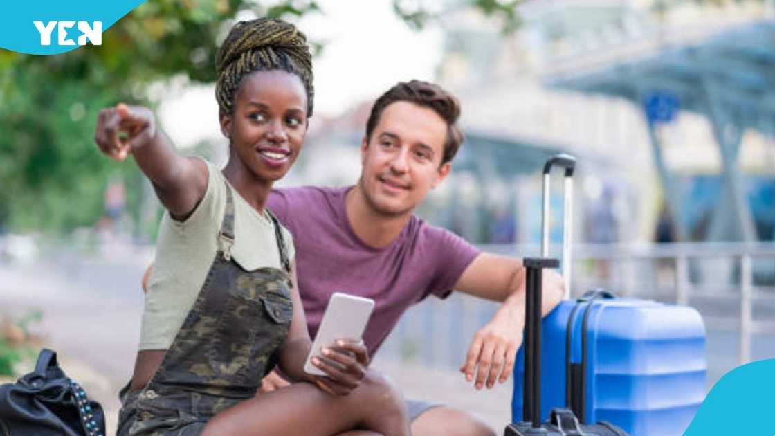 Ghanaian lady, Obroni boyfriend, Terminal 3. Kotoka International Airport, meeting online Ghanaian lady, Obroni boyfriend, Terminal 3. Kotoka International Airport, meeting online