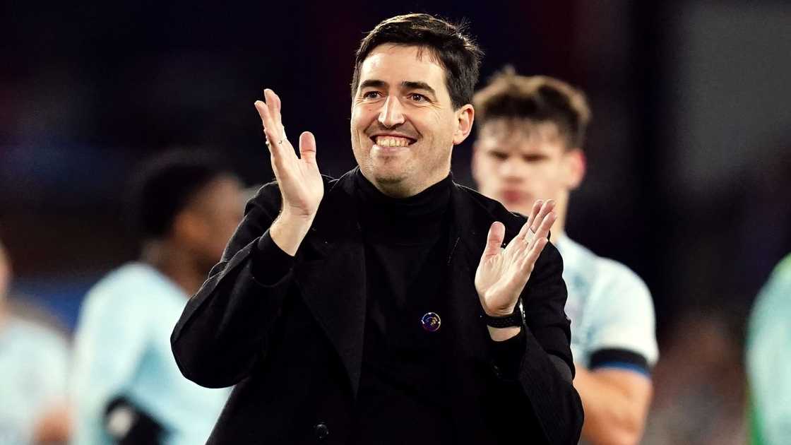 Chelsea interim manager, Calum McFarlane Chelsea, Chelsea new head coach rumours, football manager speculation UK, Chelsea rebuild process, Chelsea job candidates, why Iraola rejected Chelsea talk, Bournemouth season run-in