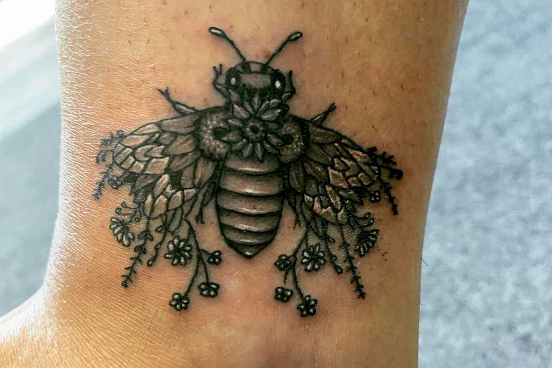 ankle tattoos ankle tattoos