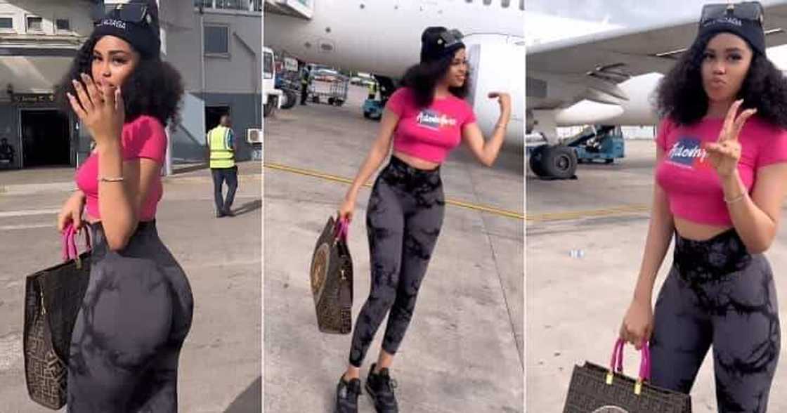 Slim lady flaunts beauty at airport Slim lady flaunts beauty at airport