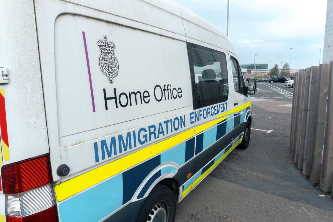 UK Home Office, illegal workers, gig economy, Right to Work checks, food delivery drivers, construction workers, employment law, immigration enforcement, workplace compliance, penalties for employers UK Home Office, illegal workers, gig economy, Right to Work checks, food delivery drivers, construction workers, employment law, immigration enforcement, workplace compliance, penalties for employers