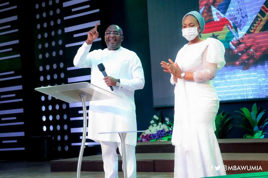 Vice President Dr Mahamudu Bawumia has been projected to lead the NPP in the latest delegates-based survey Vice President Dr Mahamudu Bawumia has been projected to lead the NPP in the latest delegates-based survey