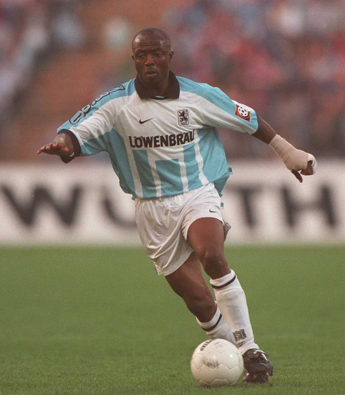 Abedi Ayew's legacy in football, Abedi Ayew's Ligue 1 legacy, Abedi Ayew's football history, Greatest players of all-time, Top 100 footballers of all-time