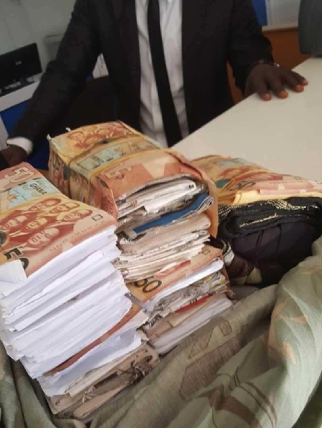 Fraud Alert! Businessman losses GHC 500,000 to fraudsters in Accra Fraud Alert! Businessman losses GHC 500,000 to fraudsters in Accra