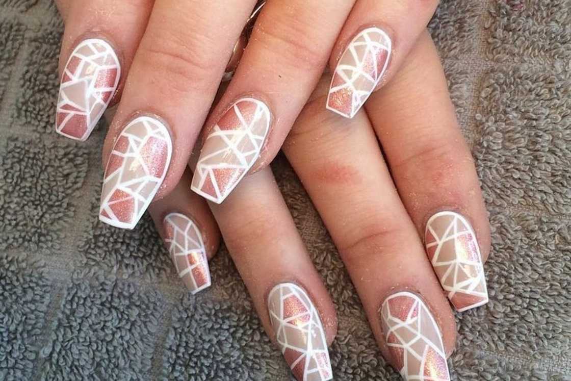 White nails with design White nails with design