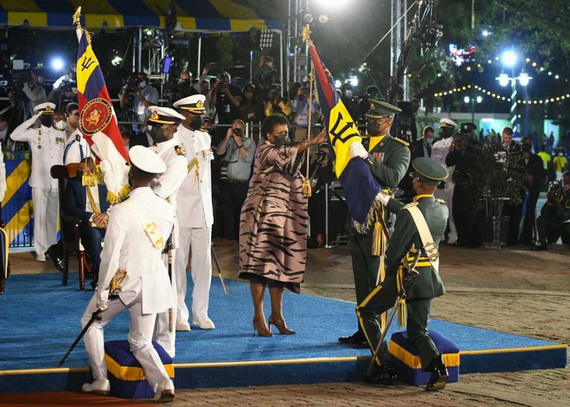 Elizabeth's reign saw many former British colonies declare independece, and some, such as Barbados in 2021, became republics Elizabeth's reign saw many former British colonies declare independece, and some, such as Barbados in 2021, became republics