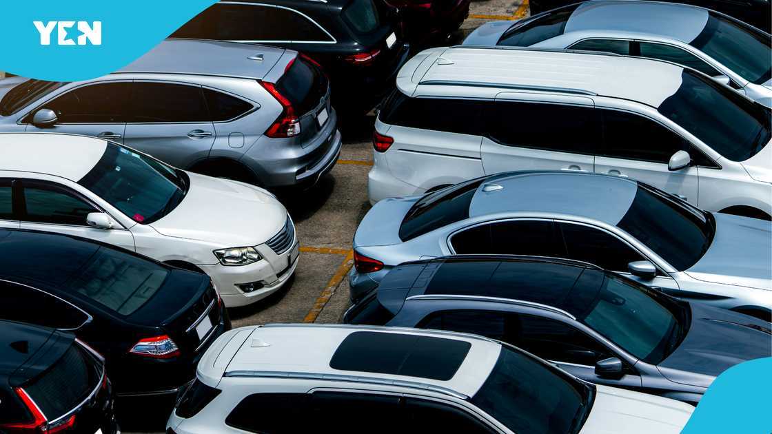 TikTok car dealer Elconshi Autos lists five low-budget SUVs buyers can afford. Image credit: Fahroni