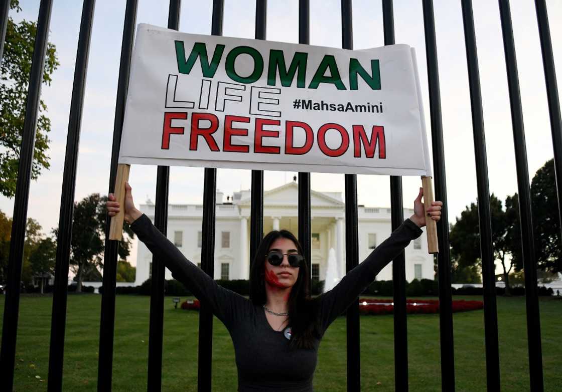 'Woman, life, freedom' is one of the main slogans of the protest movement 'Woman, life, freedom' is one of the main slogans of the protest movement