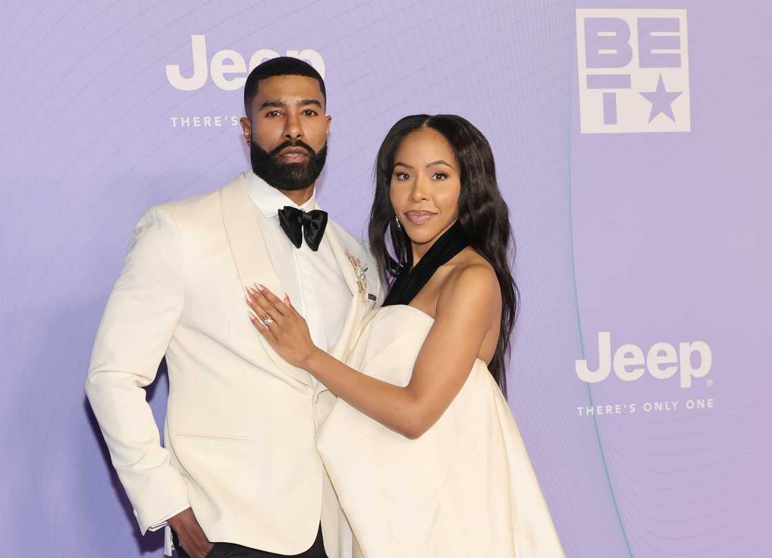 Skyh Black and KJ Smith pose at the Pasadena Civic Auditorium. Skyh Black and KJ Smith pose at the Pasadena Civic Auditorium.