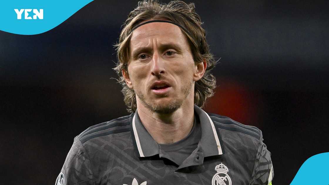 Luka Modric looks on during the UEFA Champions League 2024/25 Quarter Final First Leg match between Arsenal FC and Real Madrid C.F. at Arsenal Stadium on April 8, 2025 in London, England Luka Modric looks on during the UEFA Champions League 2024/25 Quarter Final First Leg match between Arsenal FC and Real Madrid C.F. at Arsenal Stadium on April 8, 2025 in London, England