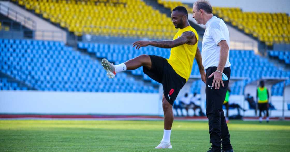 Jordan Ayew training with coach Milovan Rajevac. SOURCE: Twitter/ @ghanafaofficial