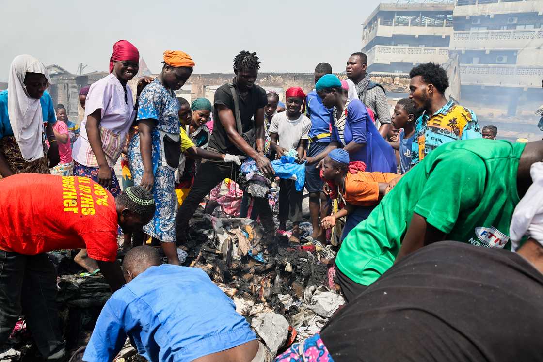Kantamanto market, Kantamanto leaders, Kantamanto fire, Union leaders, Leaders resign, Corruption in Ghana, Money mismanagement. Kantamanto market, Kantamanto leaders, Kantamanto fire, Union leaders, Leaders resign, Corruption in Ghana, Money mismanagement.
