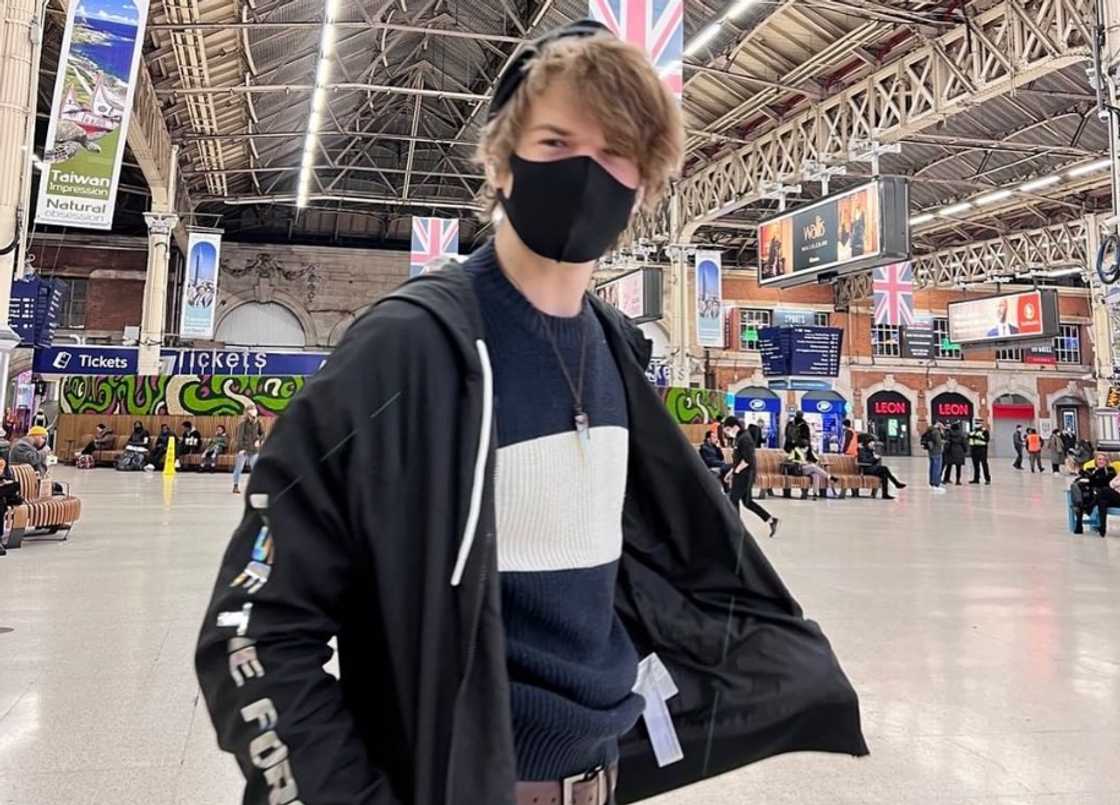 Ranboo's face reveal Ranboo's face reveal