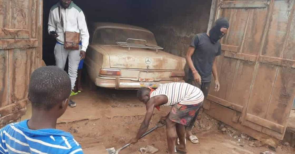 Mercedes found 40 years after millionaire hid it from JJ Rawlings for fear he'll seize it Mercedes found 40 years after millionaire hid it from JJ Rawlings for fear he'll seize it