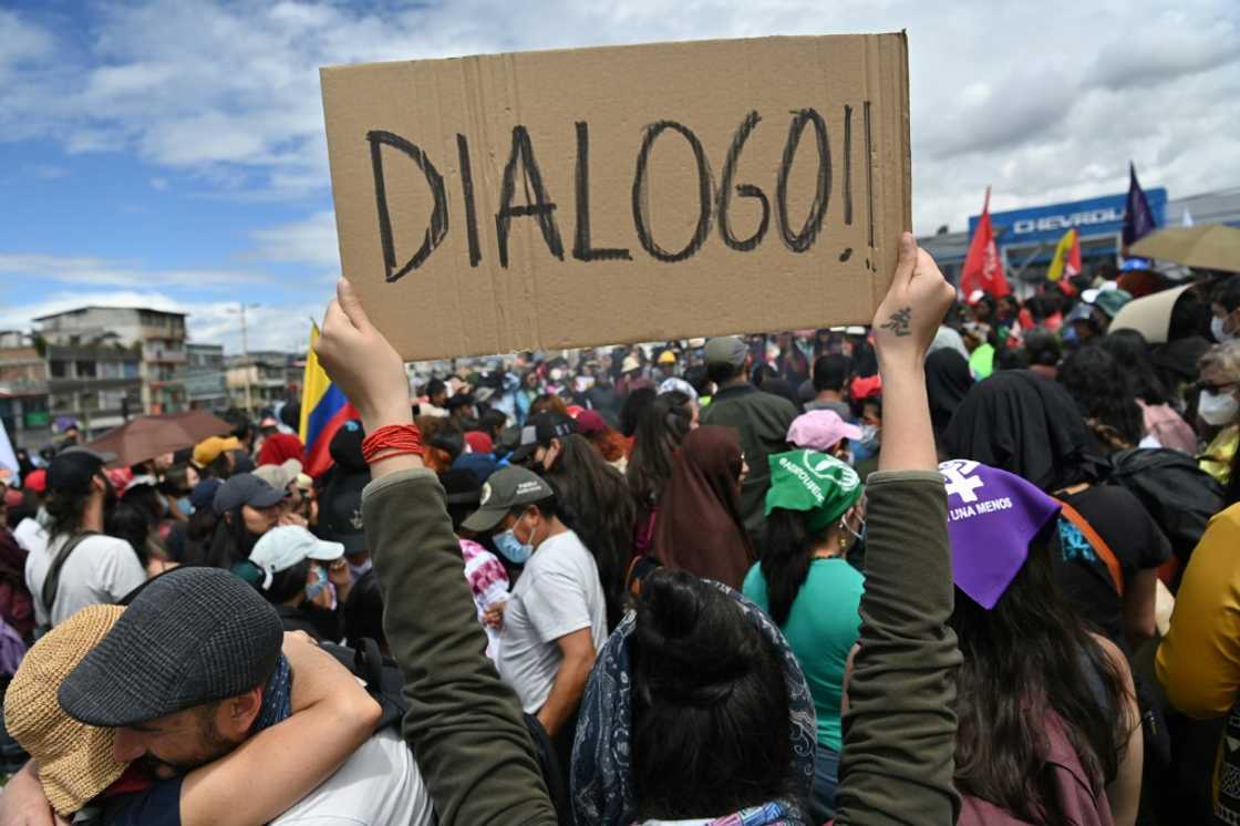 Some 10,000 protesters are concentrated in Quito Some 10,000 protesters are concentrated in Quito