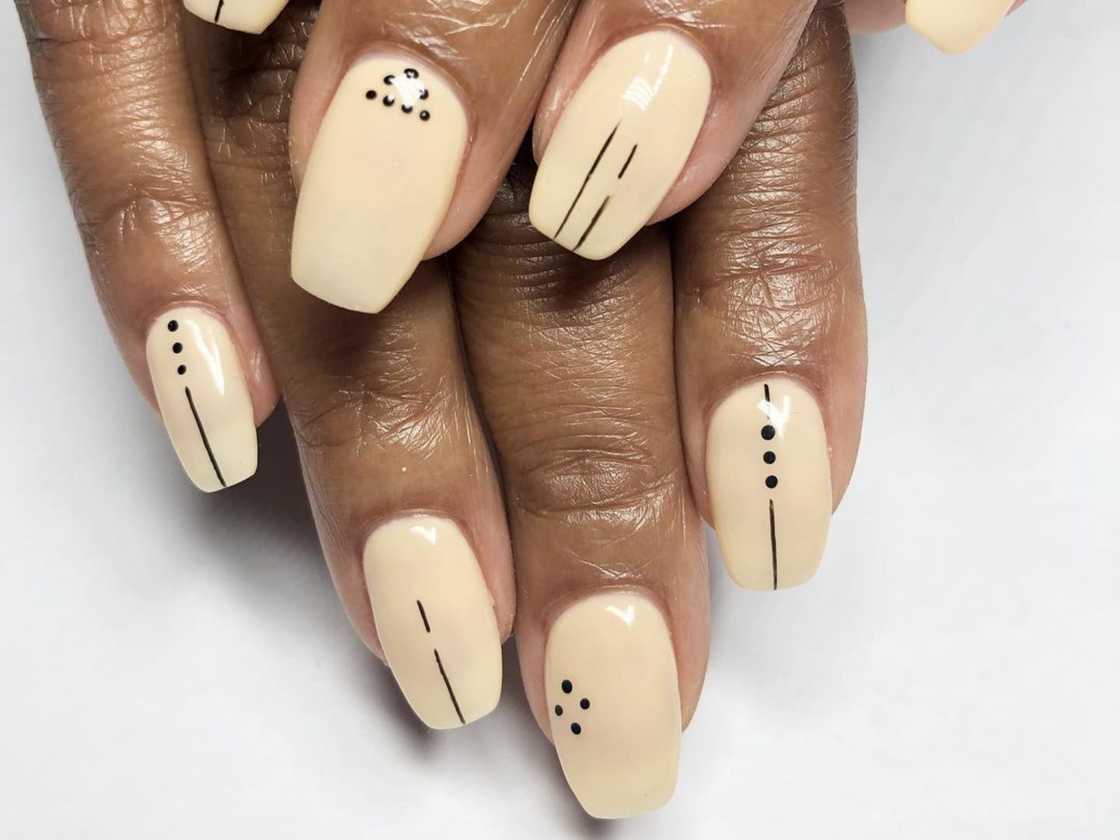 short coffin nails