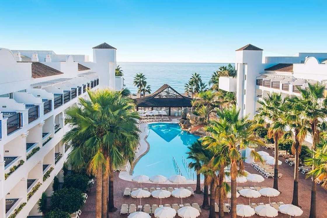 Beach resorts Beach resorts