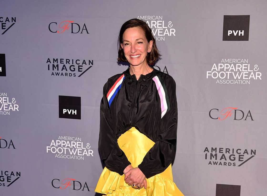 Cynthia Rowley during an award ceremony Cynthia Rowley during an award ceremony