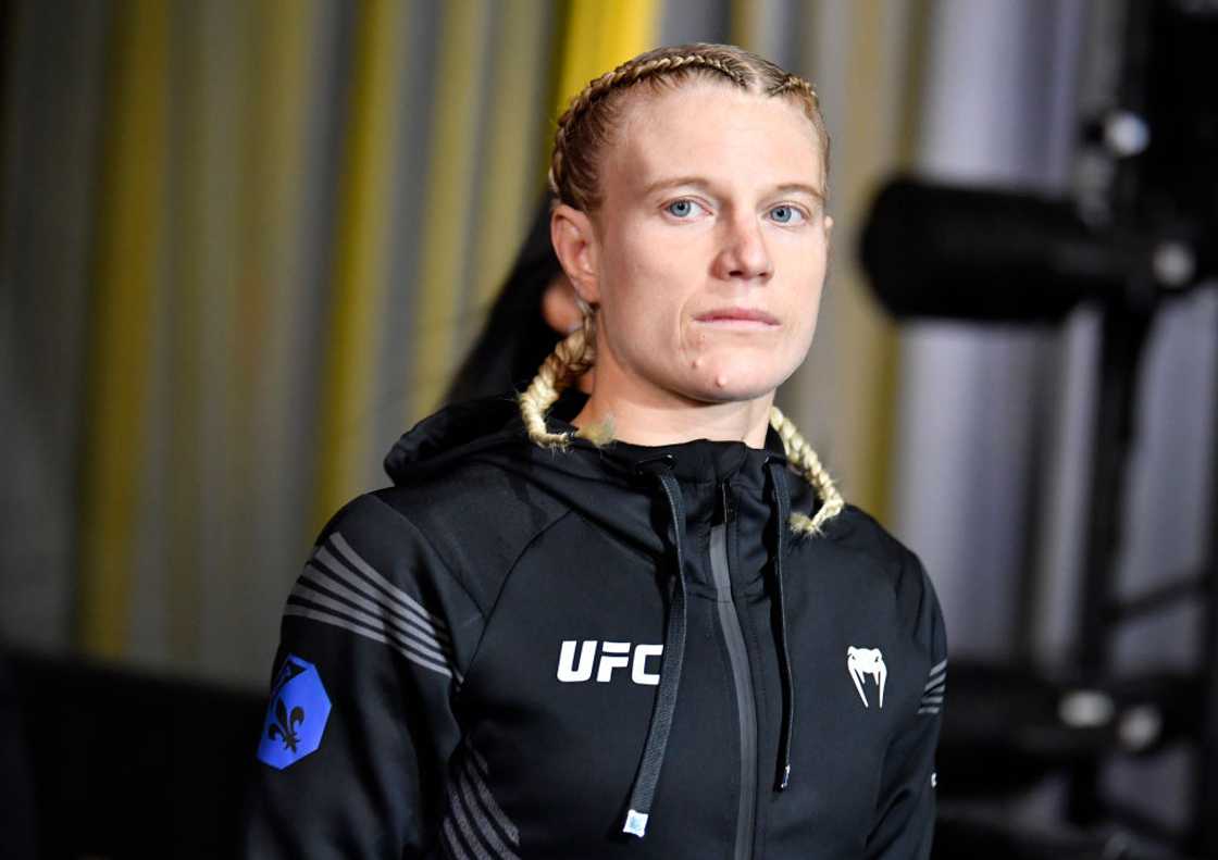 female MMA fighters female MMA fighters