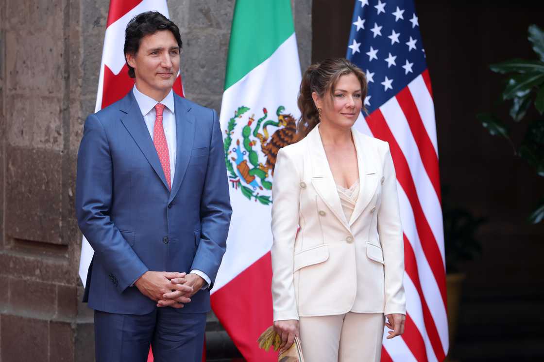 Justin Trudeau and Sophie attend the welcome ceremony as part of the '2023 North American Leaders'