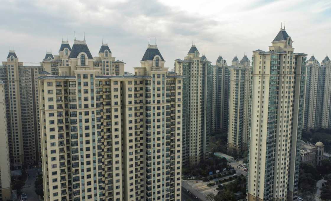Traders welcomed fresh plans by China to help its ailing property sector, which is creaking under the weight of huge debts Traders welcomed fresh plans by China to help its ailing property sector, which is creaking under the weight of huge debts