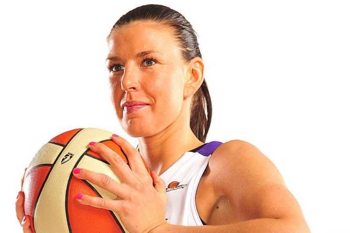 Zane Tamane at U.S. Airways Center in Phoenix, Arizona Zane Tamane at U.S. Airways Center in Phoenix, Arizona