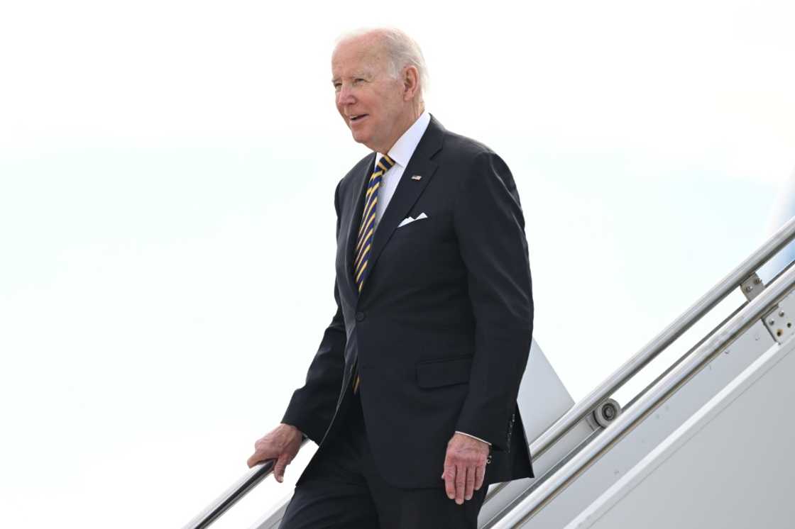 US President Joe Biden, currently on an Asian tour, phoned Mark Kelly to congratulate him on his Senate win US President Joe Biden, currently on an Asian tour, phoned Mark Kelly to congratulate him on his Senate win