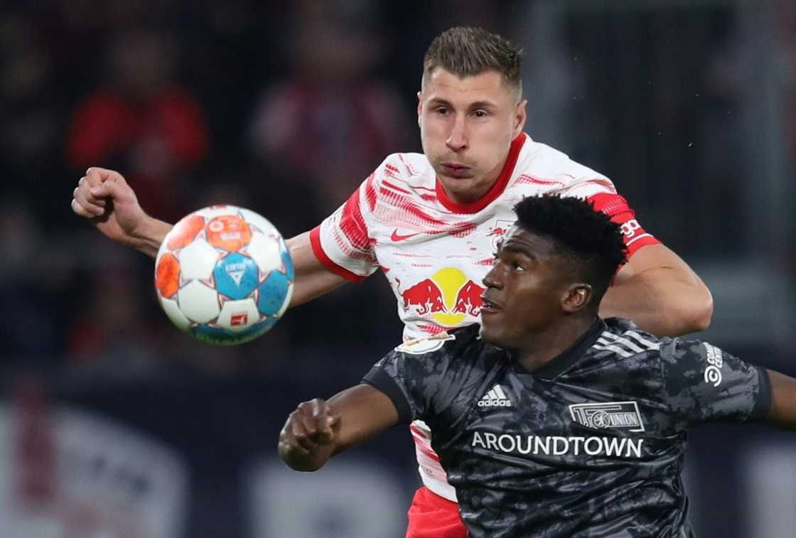 Nottingham Forest have signed Union Berlin's Nigerian forward Taiwo Awoniyi (R) Nottingham Forest have signed Union Berlin's Nigerian forward Taiwo Awoniyi (R)