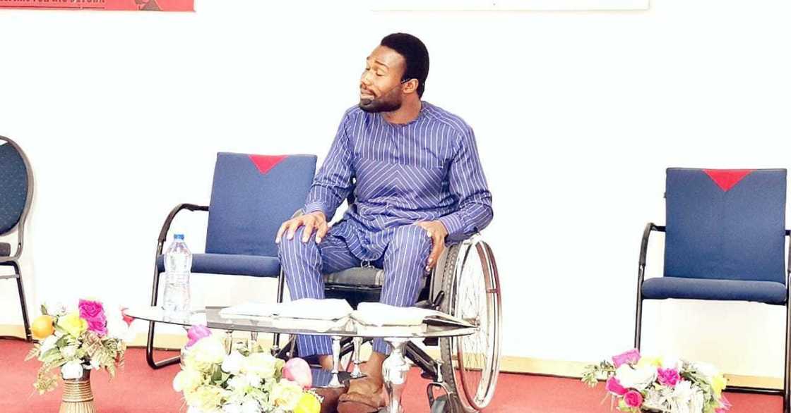 Isaac Yeboah: Meet talented GH pastor living with disability who has released song with Great Ampong