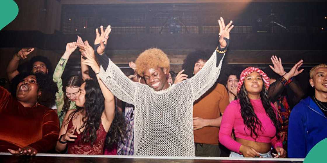 Video shows moment lady stormed nightclub to drag her younger brother who is 16 home Video shows moment lady stormed nightclub to drag her younger brother who is 16 home