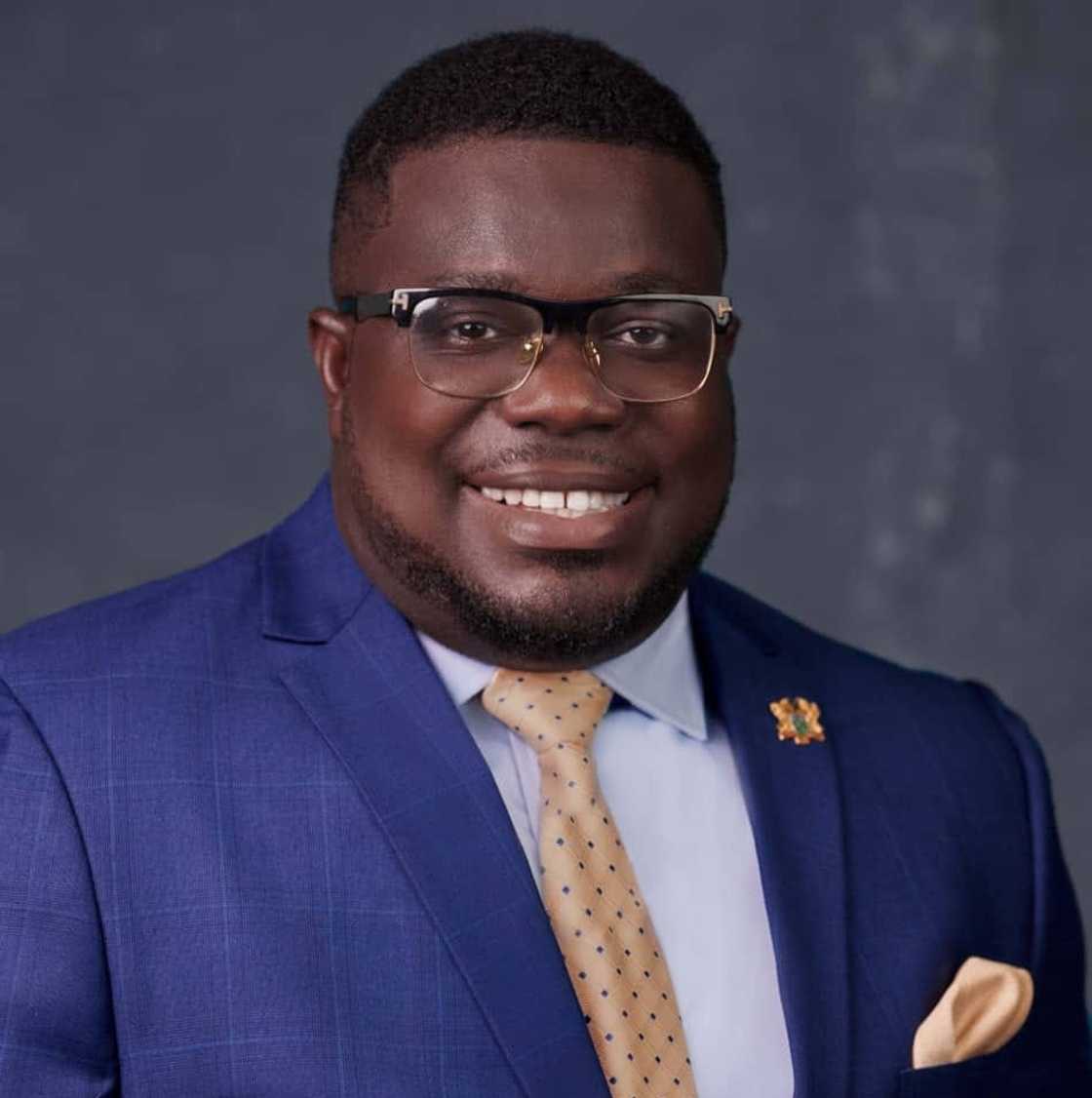 The Managing Director of the Ghana Post Company Limited, Bice Osei Kuffuor popularly known as Obour has predicted a resounding victory for the governing NPP in the 2024 general elections The Managing Director of the Ghana Post Company Limited, Bice Osei Kuffuor popularly known as Obour has predicted a resounding victory for the governing NPP in the 2024 general elections