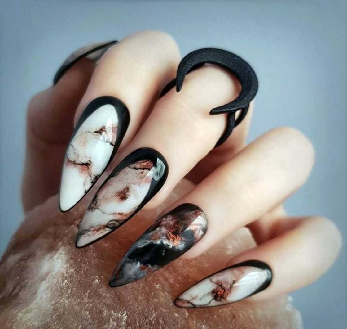 Marble nails