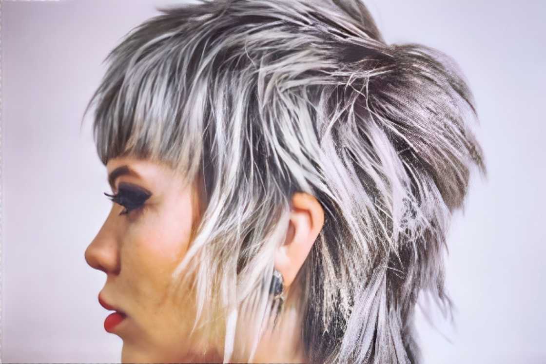 A medium-length layered bowl cut style A medium-length layered bowl cut style