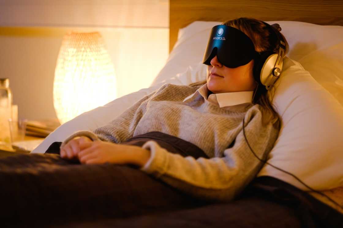 Re-enactment of a treatment session for depression using psilocybin in an image from the company COMPASS Pathways, which is developing such a treatment Re-enactment of a treatment session for depression using psilocybin in an image from the company COMPASS Pathways, which is developing such a treatment