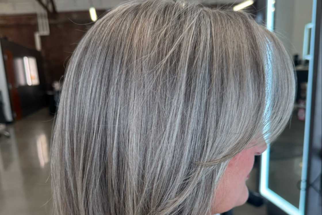 Straight silver layers with a bhang Straight silver layers with a bhang