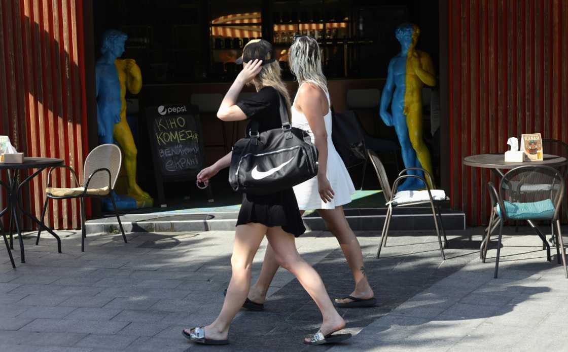 Odessa is renowned for its pleasant climate, rich cultural life and French- and Italian-influenced architecture Odessa is renowned for its pleasant climate, rich cultural life and French- and Italian-influenced architecture