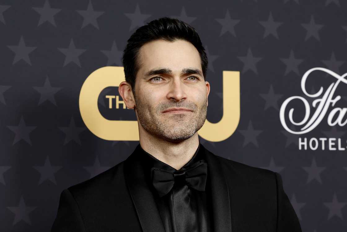 Actor Tyler Hoechlin possesses a great pair of hunter's eyes. Actor Tyler Hoechlin possesses a great pair of hunter's eyes.