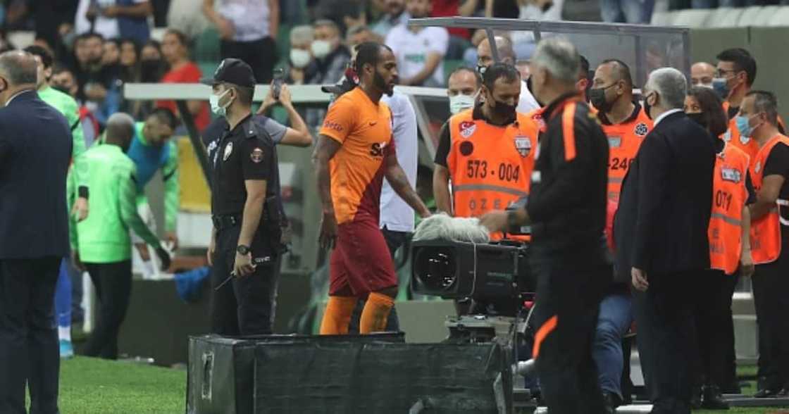 Marcao of Galatasaray leaves the pitch after receiving red card during the Turkish Super Lig. (Photo by Hakan Burak Altunoz/Anadolu Agency via Getty Images) Marcao of Galatasaray leaves the pitch after receiving red card during the Turkish Super Lig. (Photo by Hakan Burak Altunoz/Anadolu Agency via Getty Images)