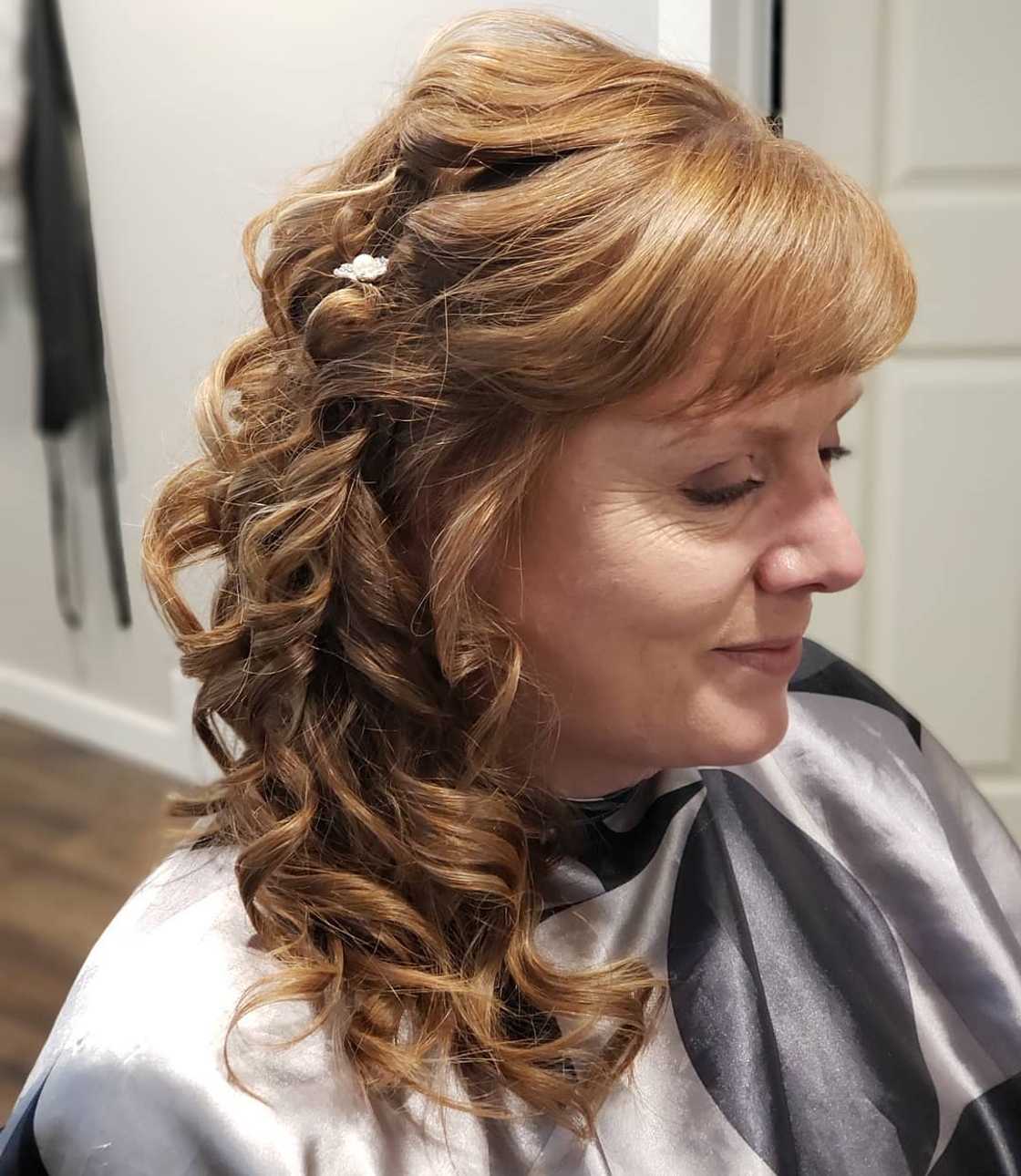 hairstyles for mother of the bride