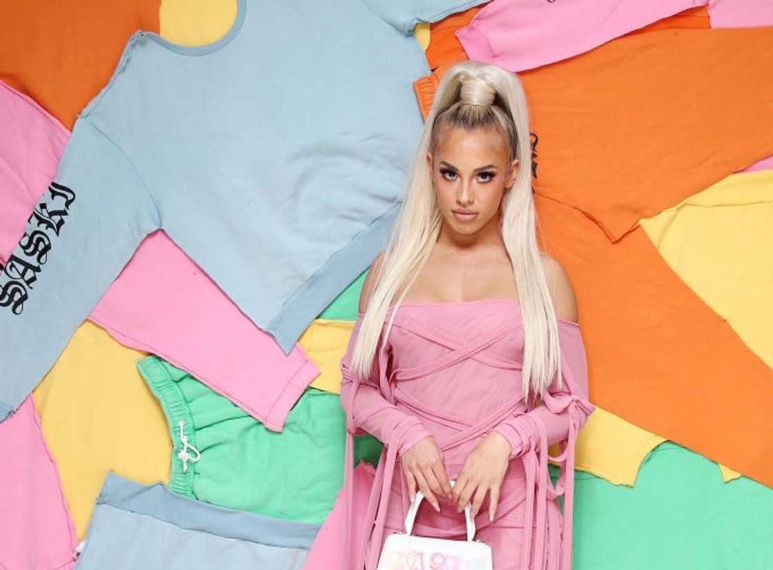 How do female fitness models get their body? How do female fitness models get their body?