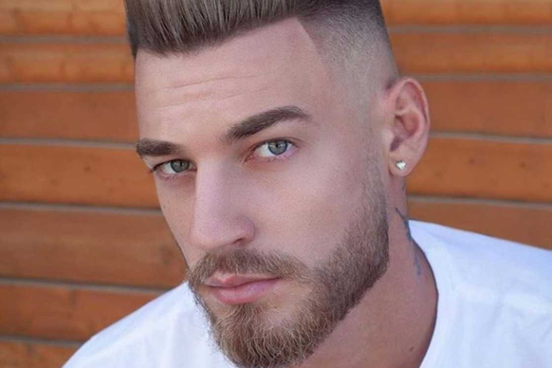 High-fade haicut with beard style