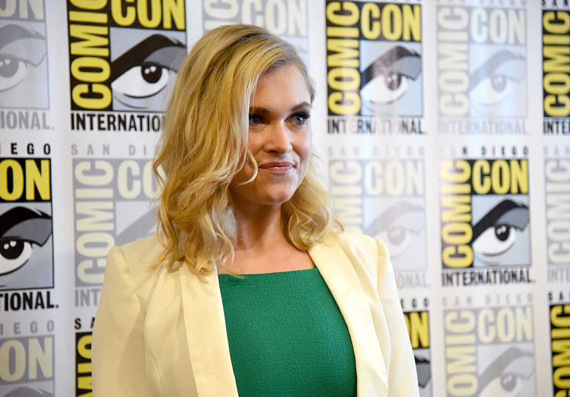 Eliza Taylor and Bob Morley Eliza Taylor and Bob Morley