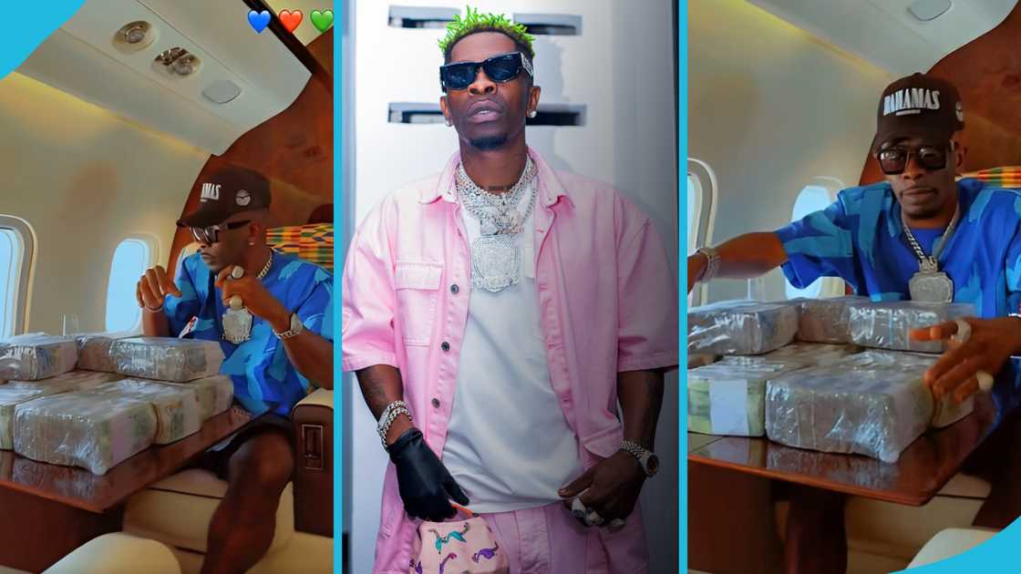 Shatta Wale, Shatta Wale flaunts cash, Shatta Wale in a private jet, Private jet, Dancehall musician, Shatta Wale in Kumasi