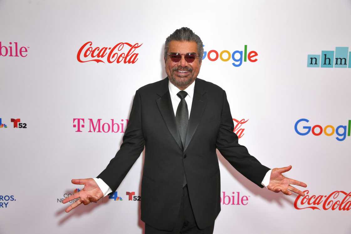 Mexican stand-up comedians Mexican stand-up comedians